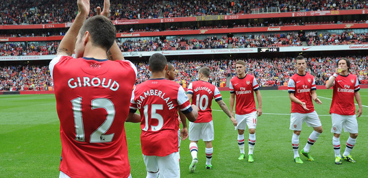 汉堡vs斯图加特：洛孔加、卢卡-武什科维奇首发，努贝尔、达希勒出战