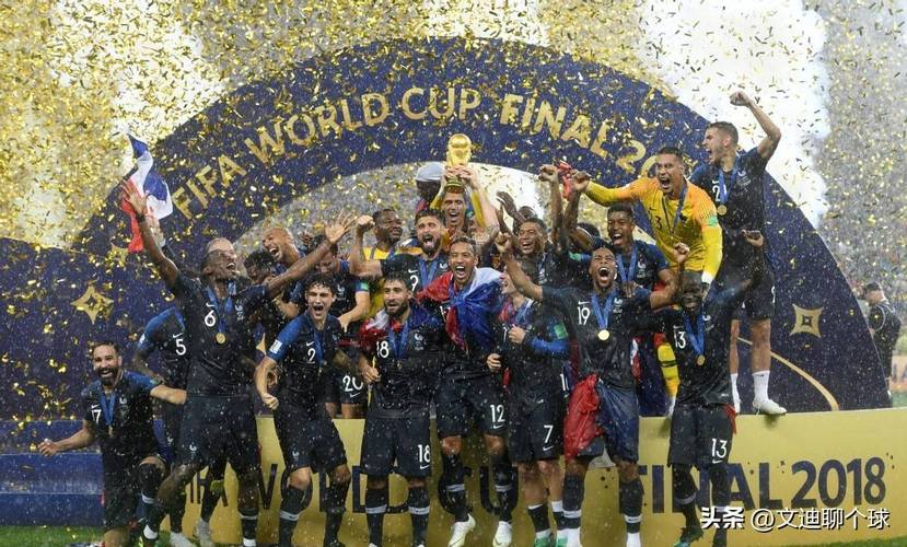 足球英超球队高薪续约门将，球迷满意