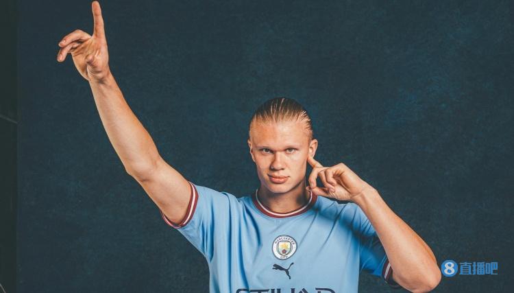 环球足球奖年度最佳教练候选：恩里克、斯洛特、弗里克在列（恩里克、斯洛特、弗里克入围环球足球奖年度最佳教练）