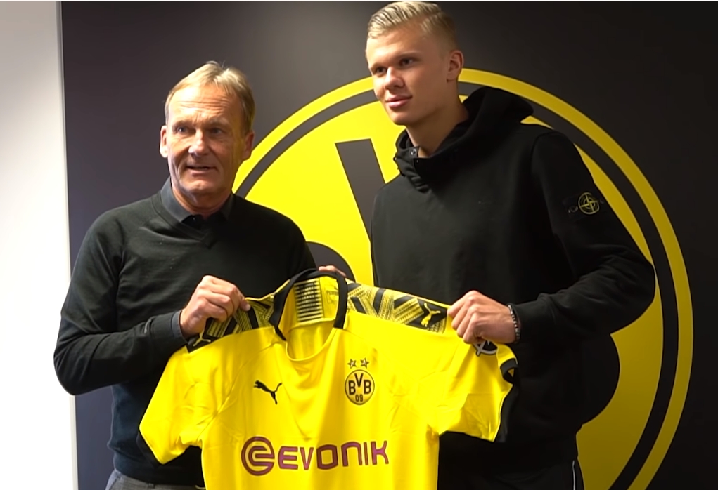 那不勒斯官方：球队从未做假账，真相必会水落石出（那不勒斯声明：球队从未财务造假，真相终将大白）