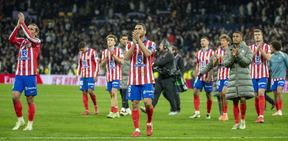 阿莫林：B费采访前有和俱乐部沟通，球队离英超冠军不会太远（阿莫林：B费采访前已与俱乐部沟通，球队距离英超冠军并不遥远）