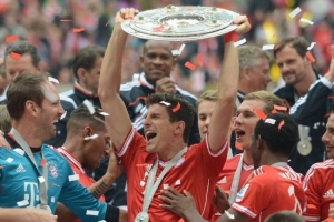 佩莱格里尼：伊斯科理应得到续约，安东尼并非故意踢到对方面部（佩莱格里尼：伊斯科配得上新合同，安东尼并非有意踢中对方面部）