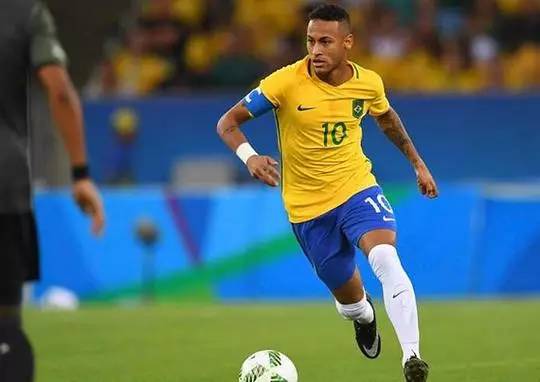 官方：足协杯决赛将于11月6日10：58开票，最低票价180元