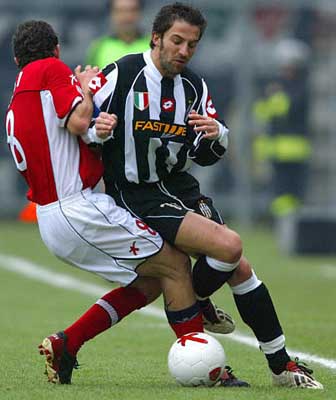 卡斯尔：上次打湖人我们只输了个位数，但让他们罚了太多球