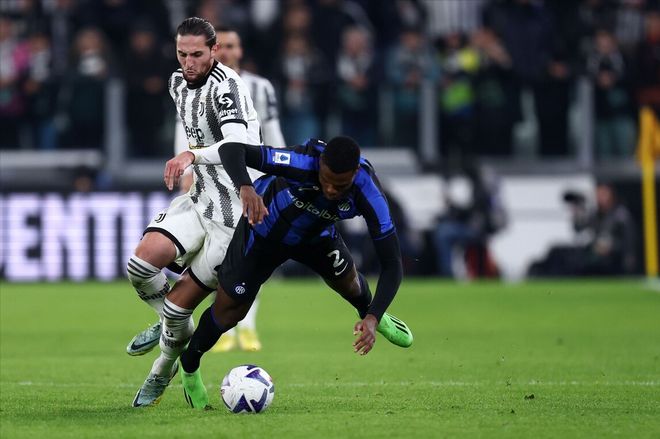 前英超名将佩特雷斯库患神秘疾病暴瘦30公斤尝试中药治疗（英超昔日名将佩特雷斯库罹不明疾病，骤瘦30公斤求助中医治疗）