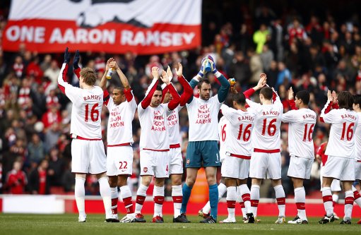 齐沃：要振作和学习，足球和生活总会有转机；伤员周日难复出