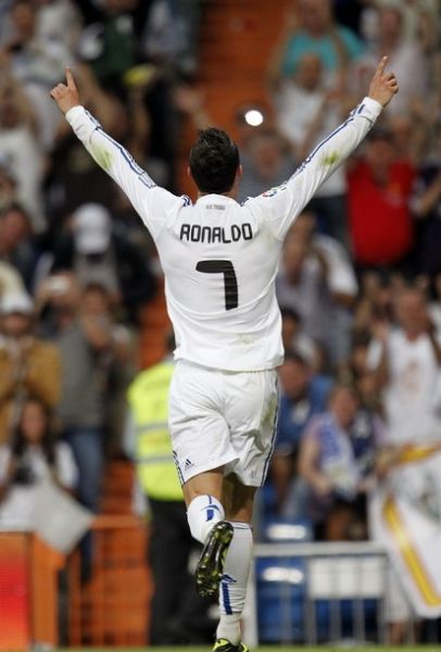 特别的缘分！瓦科与法比奥同年同月同日生，将争夺中超金靴（同年同月同日生的巧合！瓦科与法比奥将上演中超金靴之争）