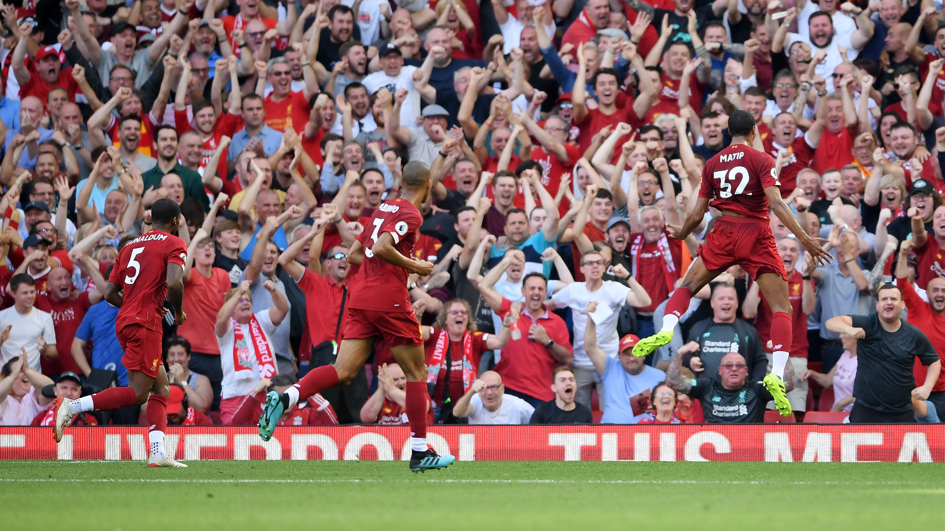 迪巴拉：如今人们太多时间对着屏幕，我们应该多去户外看看（迪巴拉建议：放下屏幕，去户外走走）