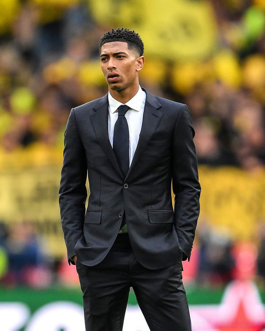 英超半场：姆伯莫造险，两队合计6脚射门，曼联0-0西汉姆联（英超半场战报：姆伯莫制造险情，双方共6次射门，曼联0-0西汉姆联）